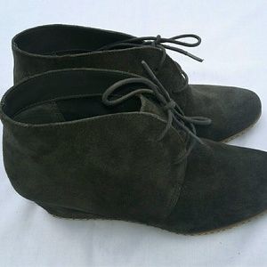 Franco Sarto Acquire Ankle Wedge Booties NWOB
